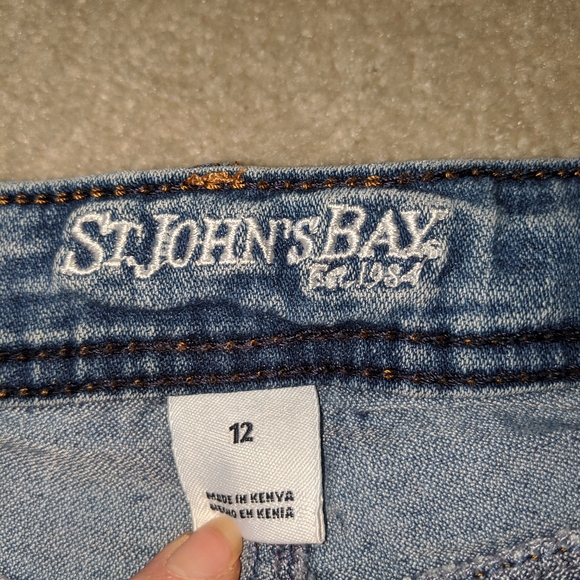 St John's Bay distressed shorts - Picture 5 of 11